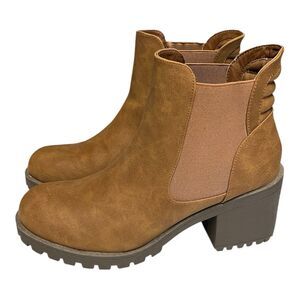 Dirty Laundry Lita Chelsea Boots Women’s Size 10 Tan Brown Lug Sole Heel Ankle